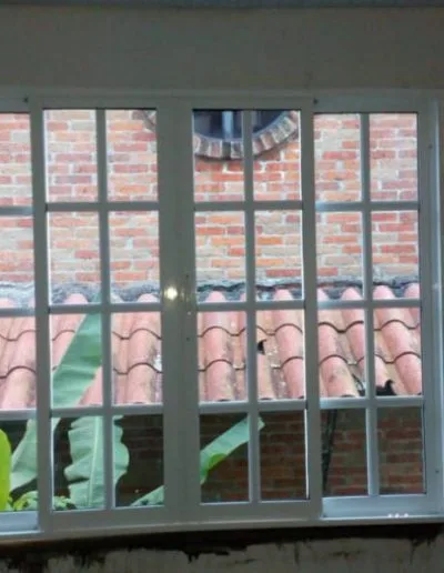Ventana corrediza sistema 744
