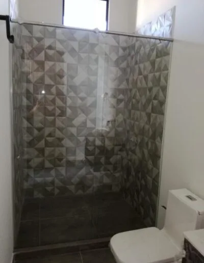 División de baño corrediza vidrio templado