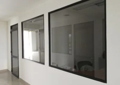 Ventanas vidrio fijo aluminio negro