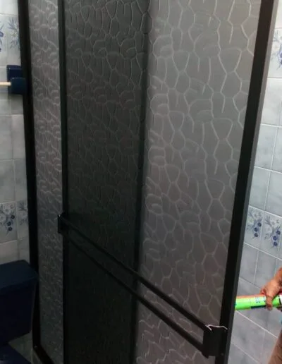 División de baño en aluminio y acrílico Pereira