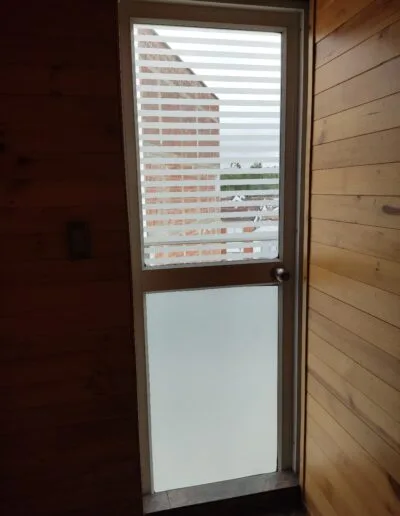 Puerta con diseño opalizado